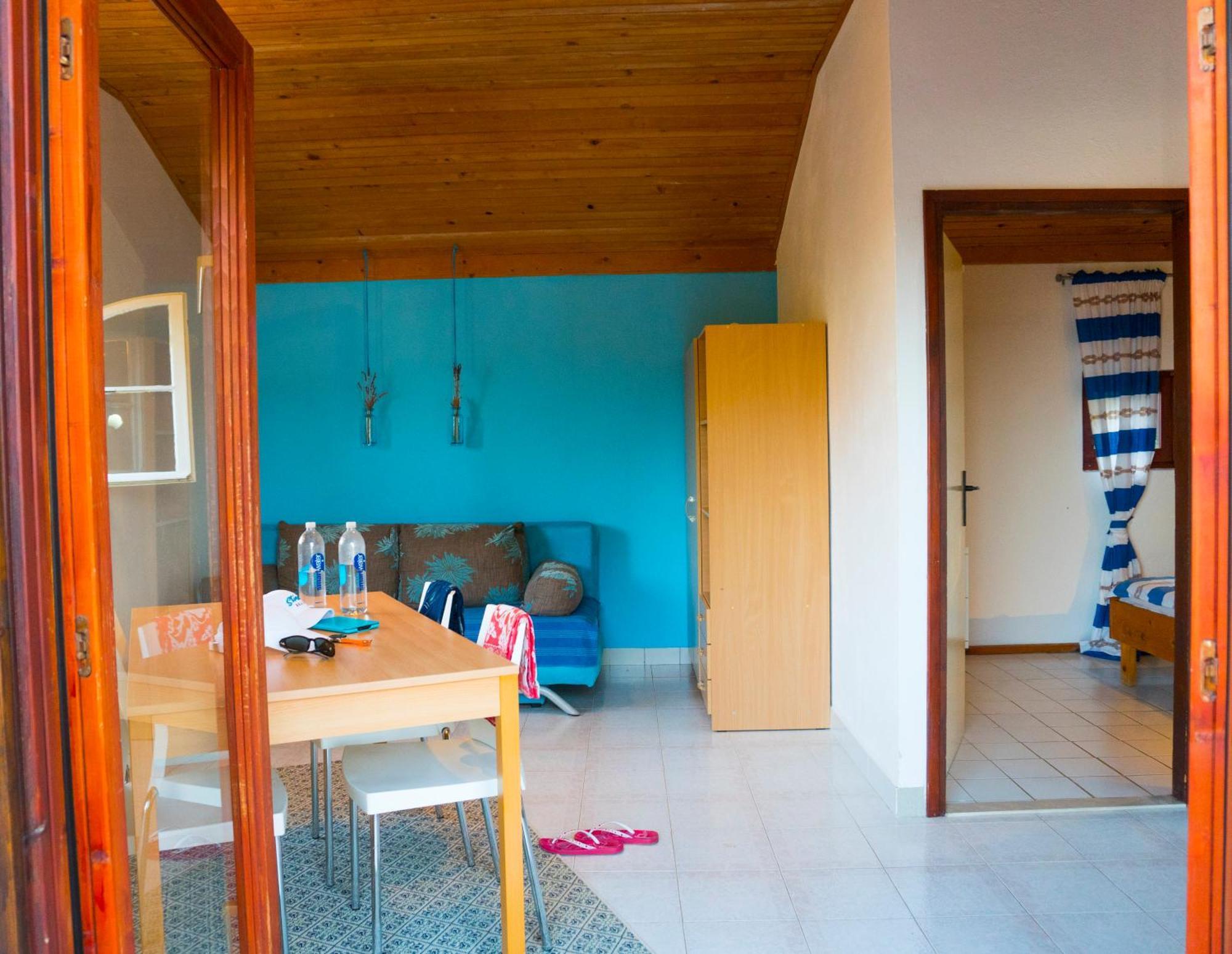 The Sea House Apartments Vis Zimmer foto