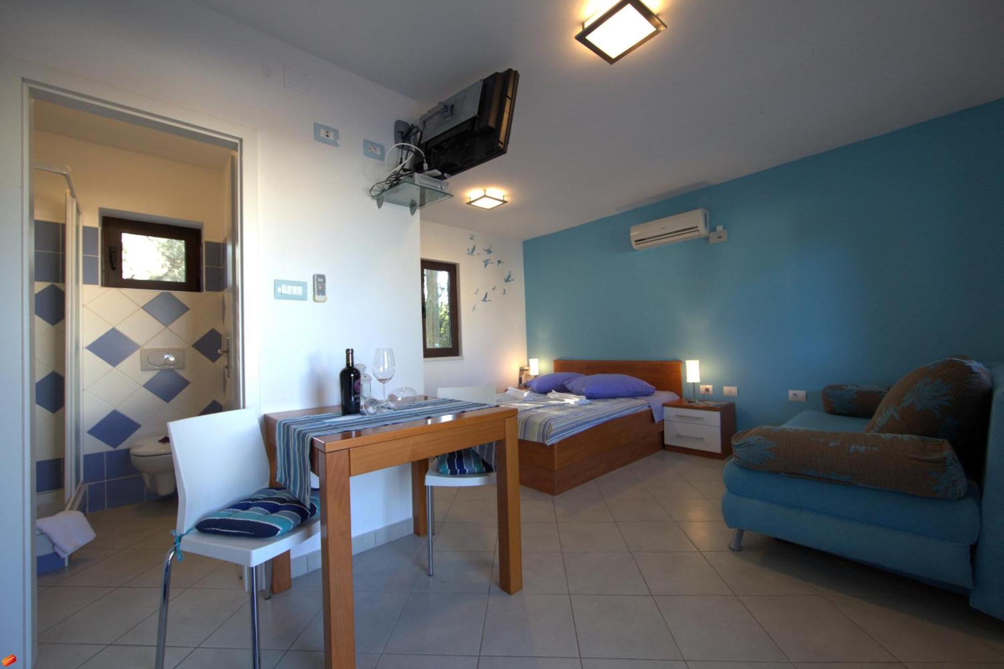 The Sea House Apartments Vis Zimmer foto